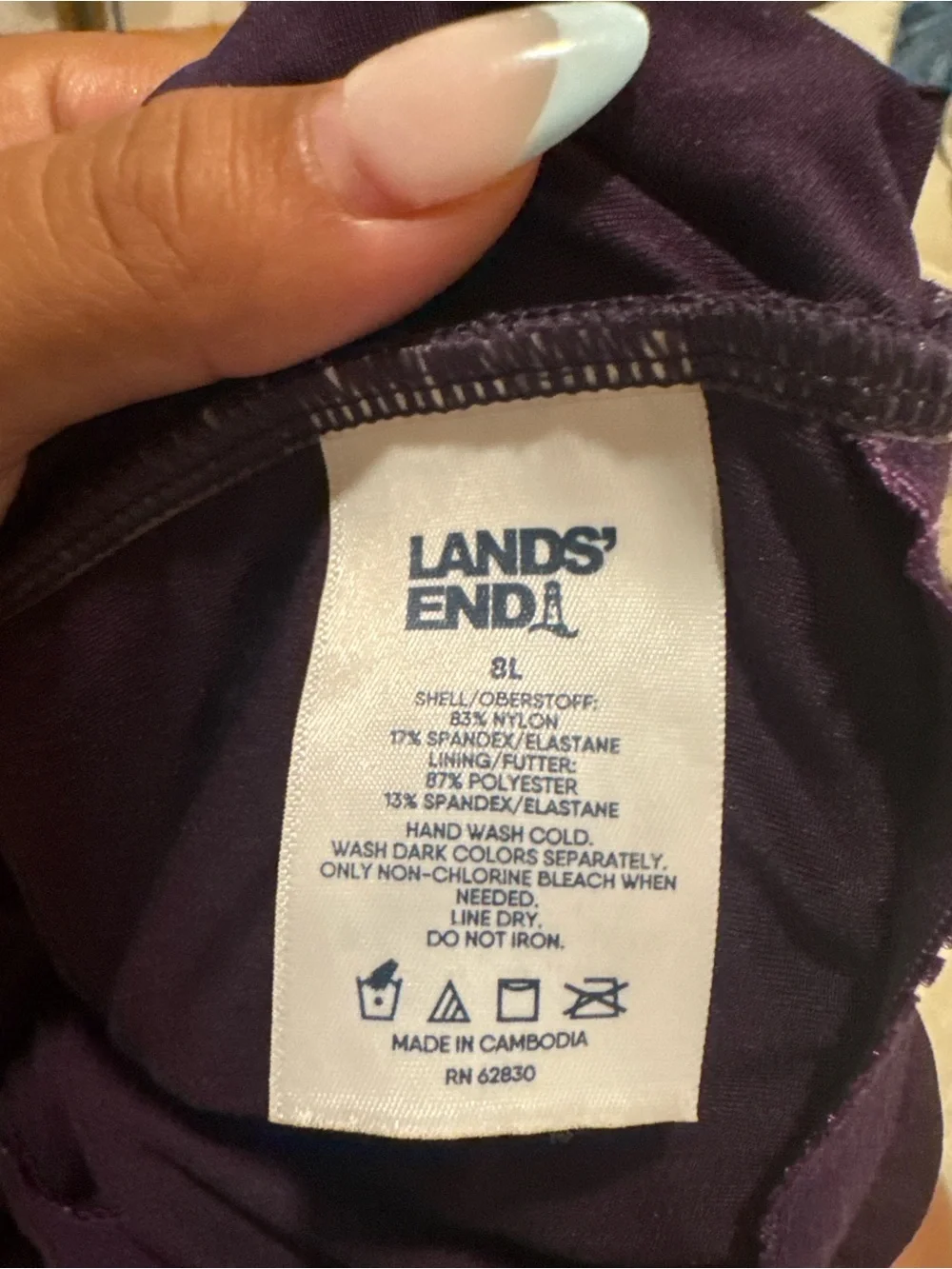 Lands’ End Women’s Size 8 Long Floral One Piece Swimsuit Tummy Control USE